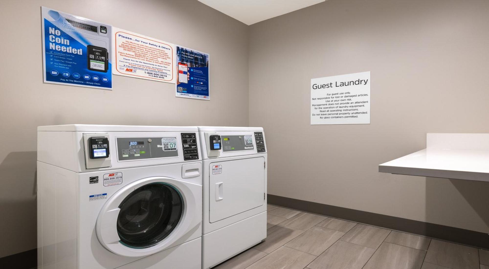 Holiday Inn Express & Suites - Hawaiian Gardens By Ihg 외부 사진