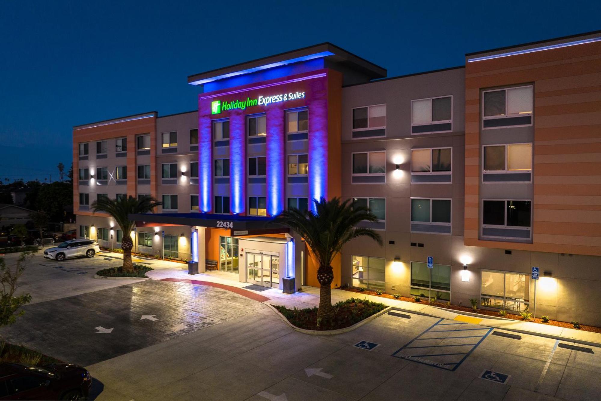 Holiday Inn Express & Suites - Hawaiian Gardens By Ihg 외부 사진