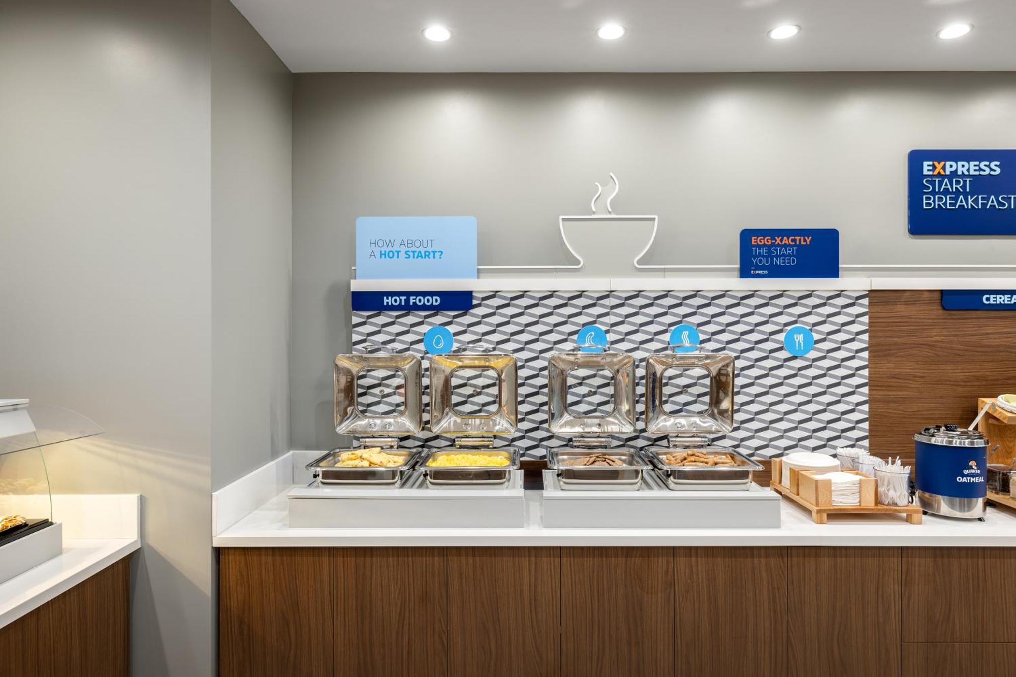 Holiday Inn Express & Suites - Hawaiian Gardens By Ihg 외부 사진